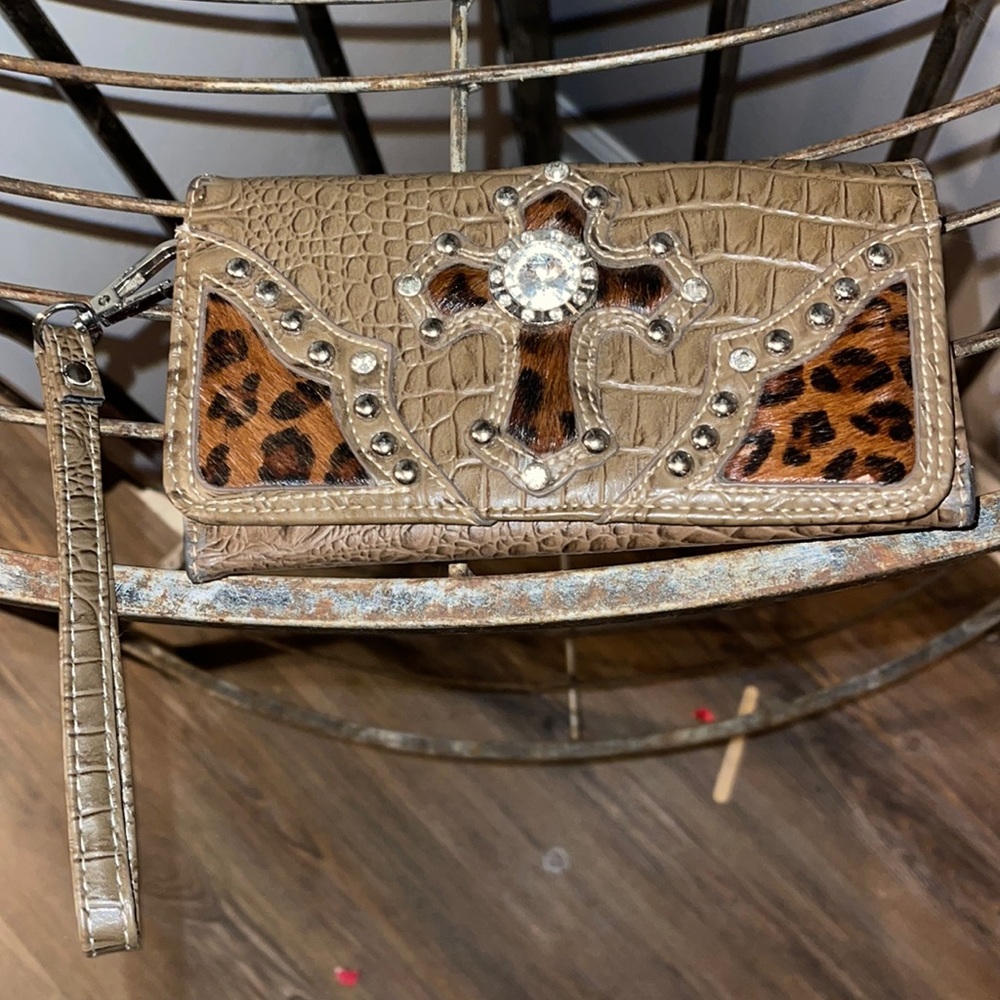 Nice brown snakeskin leopard fur cross with diamond wallet new really cute